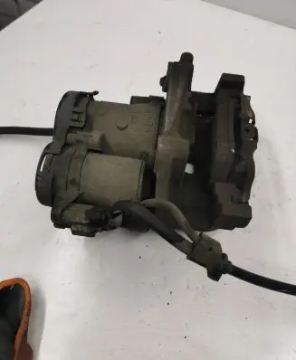 Mercedes-Benz GLC X253 C253 Rear brake caliper A2534231098