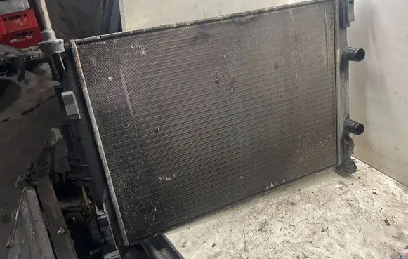 Renault Scenic II - Grand scenic II Coolant radiator 8200115542