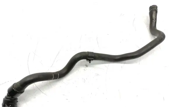 Opel Insignia A Engine coolant pipe/hose 565563897 13315207