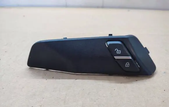 BMW X4 F26 Central locking switch button 9352036