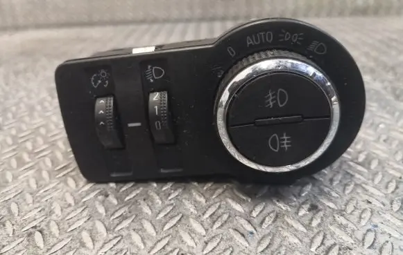 Opel Insignia A Light switch 13268694