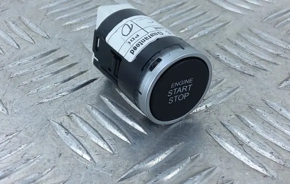 Hyundai i20 (BC3 BI3) Engine start stop button switch 93502AA000TT6