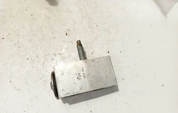 Air conditioning (A/C) expansion valve