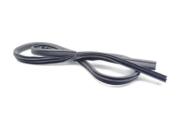 Ford Focus Front door rubber seal 