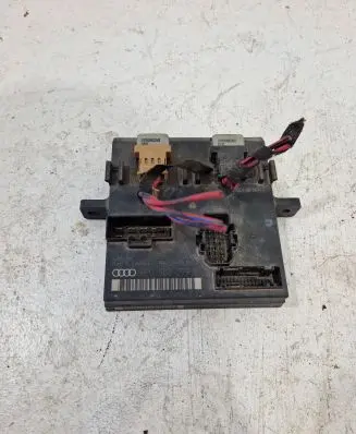 Audi A4 S4 B6 8E 8H Comfort/convenience module 8E0907279E