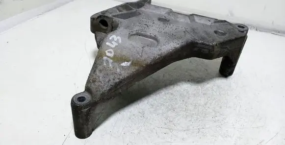 Volkswagen PASSAT B6 Engine mounting bracket 03G199207 03G199207F