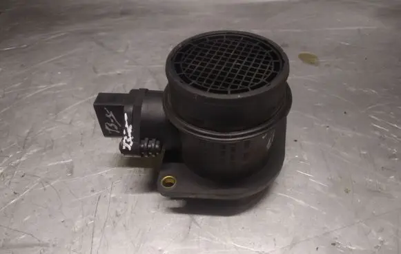 Skoda Superb B5 (3U) Mass air flow meter 06A906461N 0280218100