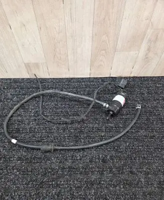BMW 5 G30 G31 Windscreen/windshield washer pump 7298309 7357350