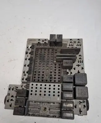 Volvo V70 Fuse module 30657428 08688434 02W434