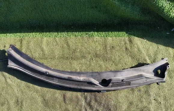 Renault Koleos I Wiper trim 668630395R 668639460R