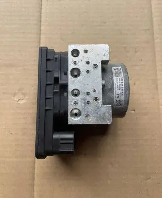 Volkswagen Golf VII ABS Pump 5Q0614517CH