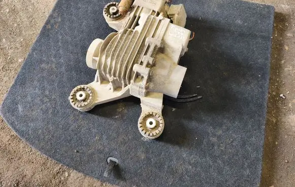 Volkswagen Tiguan Rear differential 0AY907554A