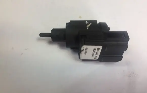 Audi A4 S4 B6 8E 8H Brake pedal sensor switch 8E0945515