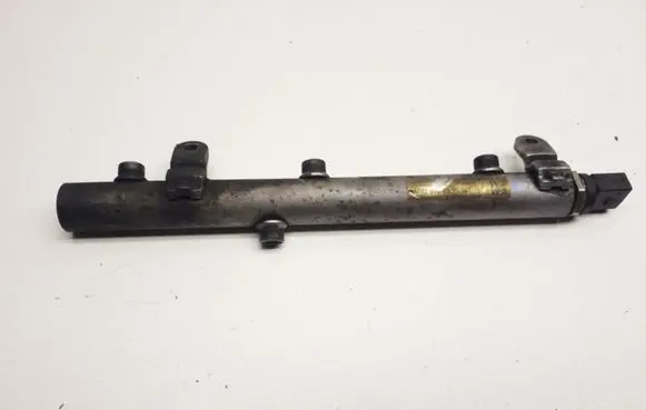 Mercedes-Benz C W204 Fuel main line pipe A6420702595