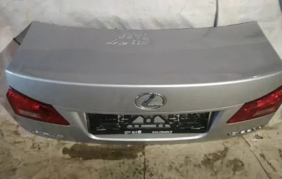 Lexus IS 220D-250-350 Tailgate/trunk/boot lid pilkas