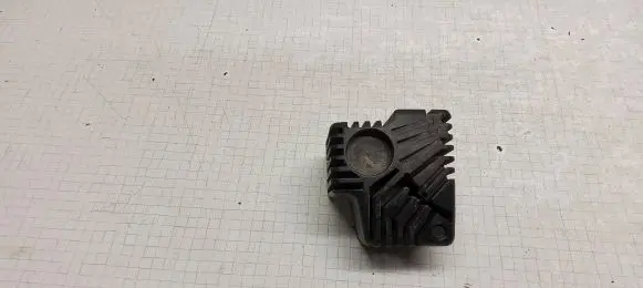 Volkswagen PASSAT B6 Other engine bay part 06f133261a