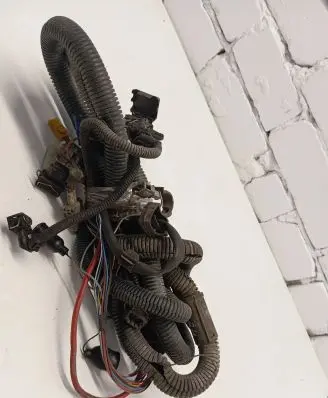 Volkswagen Transporter - Caravelle T4 Engine installation wiring loom 357915971C