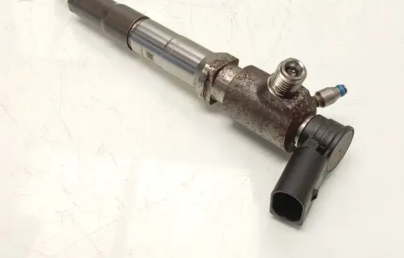 Ford Ranger Fuel injector JB3Q9K546AA 6EEAHED