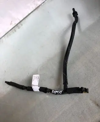 Peugeot Expert Fuel return line/hose 9824723180