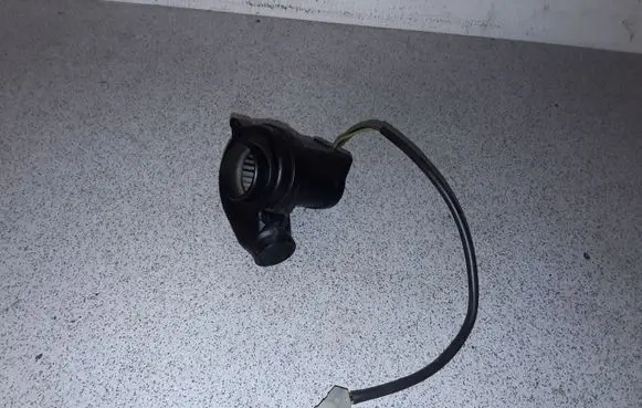 BMW 5 E39 Engine control unit/module fan 12901745182