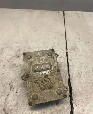 Mercedes-Benz Sprinter W906 Headlight ballast module Xenon A0028202426 007Z9072