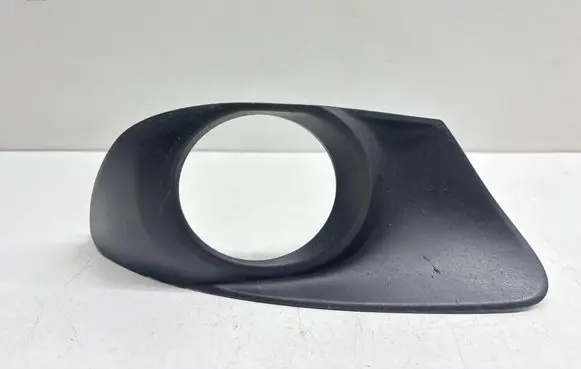 Toyota Verso Front fog light trim/grill 814810F020