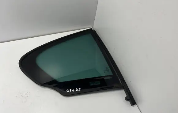 BMW 5 F10 F11 Rear vent window glass 7311246