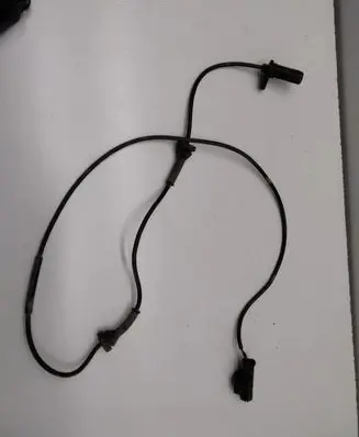 Volvo V70 ABS brake wheel speed sensor 9467580 10071160133