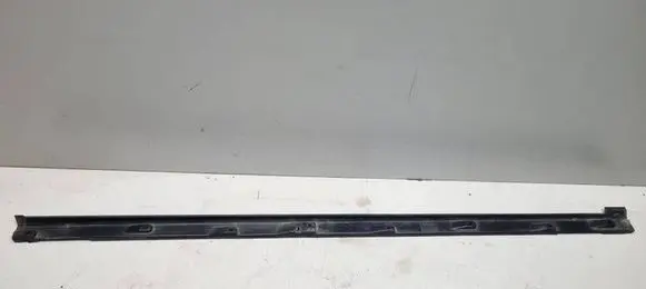 Audi Q4 Sportback e-tron Sill/side skirt trim 89A825211