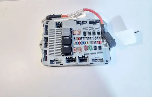 Jaguar XF X250 Fuse module 9X2314D628AC