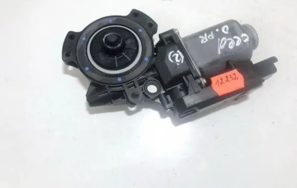 KIA Ceed Front door window regulator motor 403951ab 440850c
