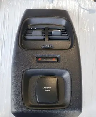 Rear air vent grill