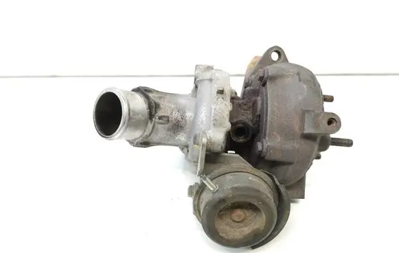 Toyota Auris 150 Turbo 172010N010 7588701