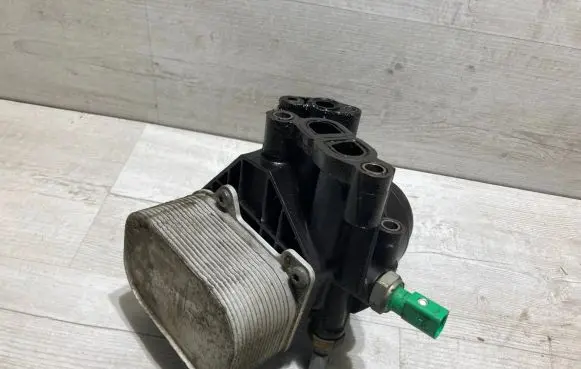 Seat Ateca Oil filter mounting bracket 03n115389k 03n117021