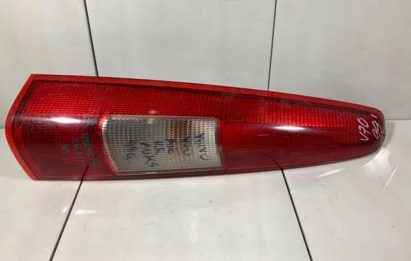 Volvo S70 V70 V70 XC Rear/tail lights 9157799