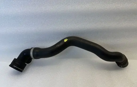 Volkswagen Touareg I Engine coolant pipe/hose 7L6122051S 7L6122291M