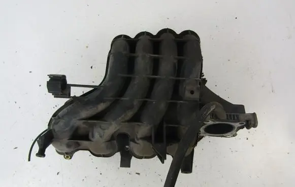 Volkswagen Golf IV Intake manifold 