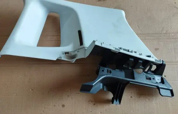 Peugeot 2008 I (B) pillar trim (top) 9677215477
