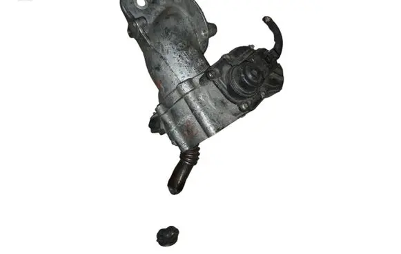 Audi A4 S4 B6 8E 8H EGR valve 06D131569c