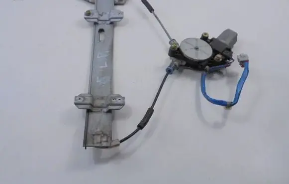 Honda Civic Front door window regulator with motor 
