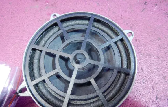 Peugeot 1007 Front door speaker 6562K6