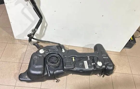 Nissan Pulsar Fuel tank 172013ZU0A 11101695019120