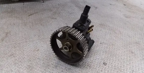 Citroen C5 Fuel injection high pressure pump 0445010010