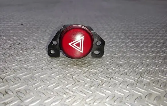 Mitsubishi Colt Hazard light switch