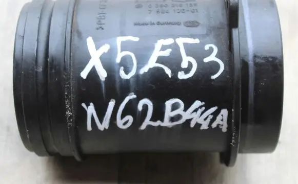 BMW X5 E53 Mass air flow meter 7524136