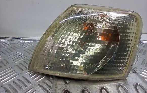 Volkswagen PASSAT B5 Front indicator light