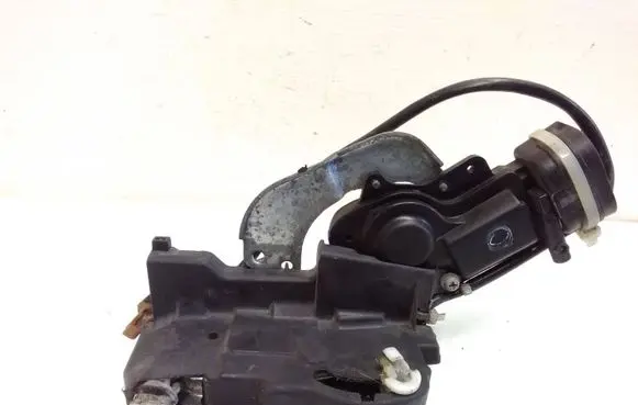 Suzuki Grand Vitara I Front door lock