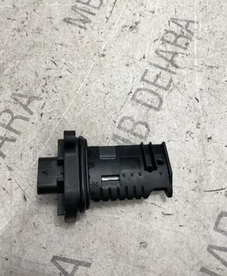 BMW 5 F10 F11 Mass air flow meter 7602038