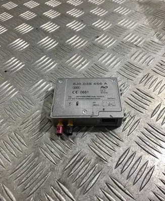 Audi A6 Allroad C6 Aerial antenna amplifier 8J0035456A