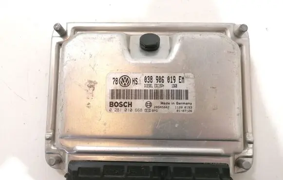 Volkswagen PASSAT B5.5 Engine control unit/module 038906019EM 0281010668